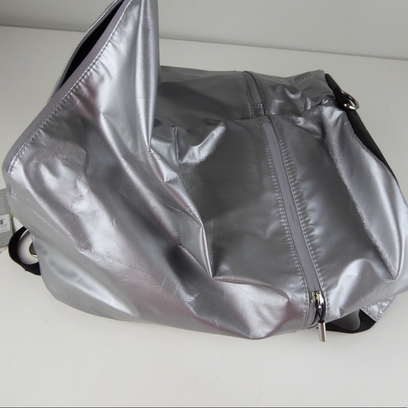 New Balance Performance Fold Over Backpack NWT NB - Picture 7 of 8